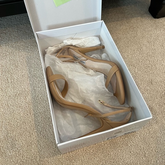 Steve Madden Stecy Heel Size 8.5 - Picture 3 of 10